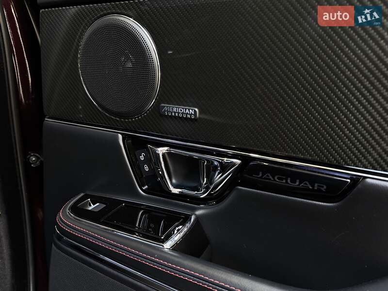 Седан Jaguar XJ 2016 в Киеве