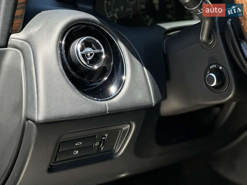 Седан Jaguar XJ 2017 в Івано-Франківську