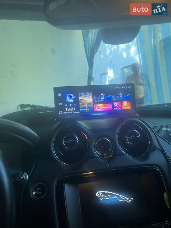 Седан Jaguar XJ 2015 в Киеве фото 41 Седан Jaguar XJ 2015 в Киеве