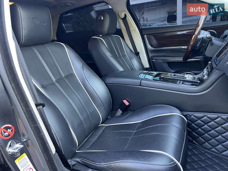 Седан Jaguar XJ 2013 в Києві