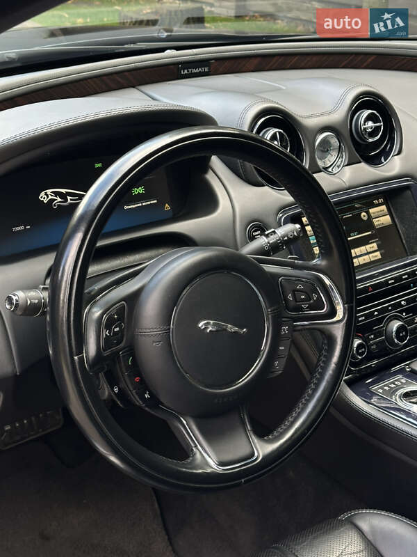 Седан Jaguar XJ 2013 в Києві