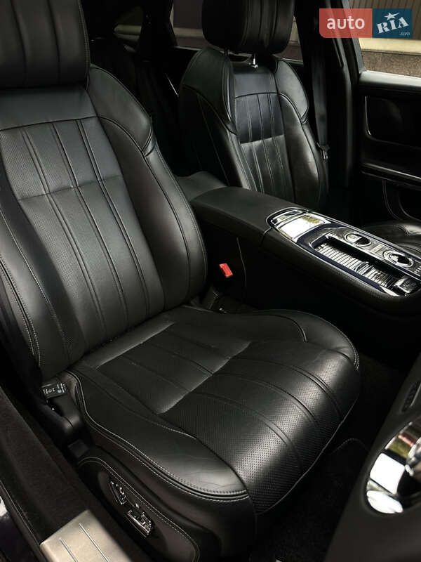Седан Jaguar XJ 2013 в Києві