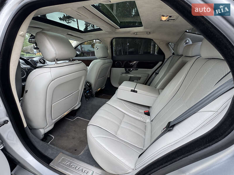 Седан Jaguar XJ 2015 в Києві фото 24 Седан Jaguar XJ 2015 в Києві