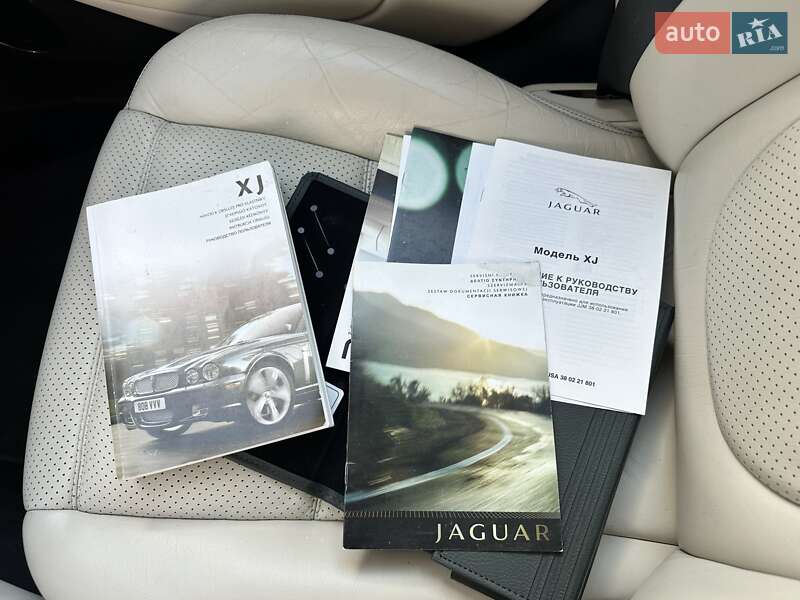 Седан Jaguar XJ 2008 в Києві