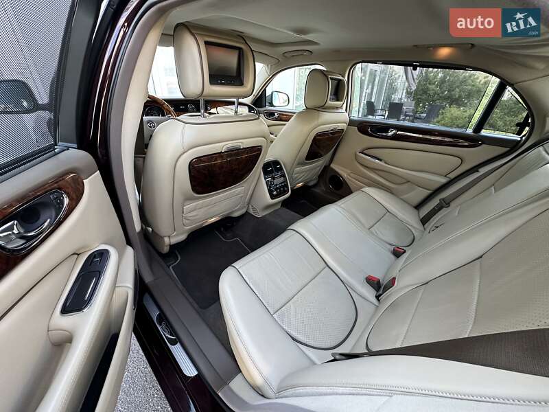 Седан Jaguar XJ 2008 в Киеве