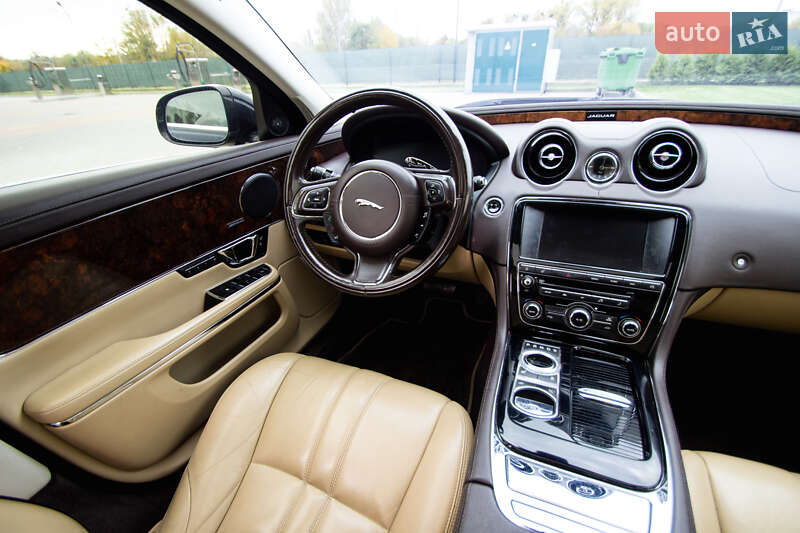 Седан Jaguar XJ 2015 в Виннице фото 25 Седан Jaguar XJ 2015 в Виннице
