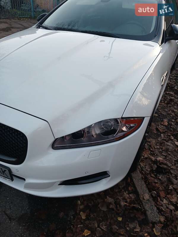 Седан Jaguar XJ 2013 в Черкассах