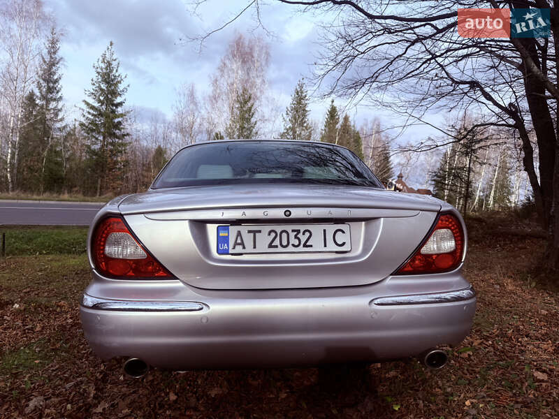 Седан Jaguar XJ 2003 в Ивано-Франковске