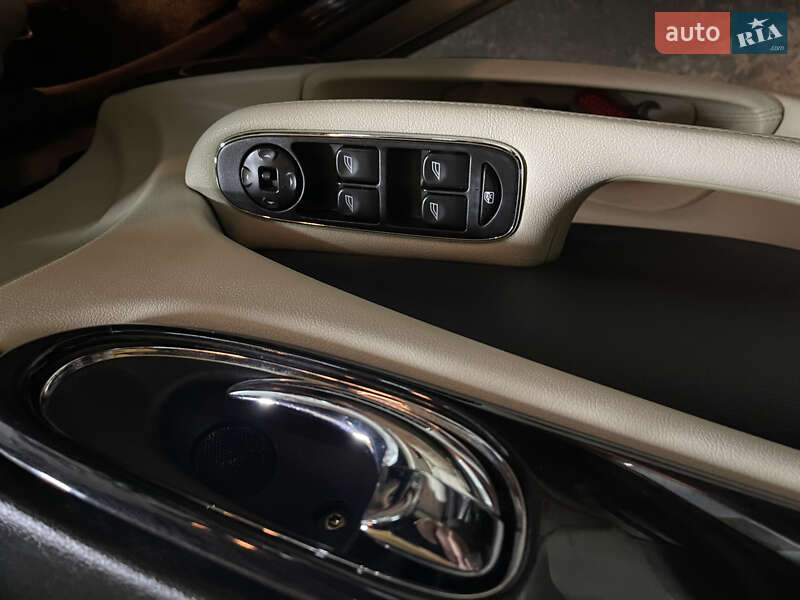 Седан Jaguar XJ 2003 в Ивано-Франковске