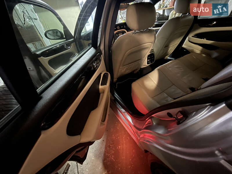 Седан Jaguar XJ 2003 в Ивано-Франковске