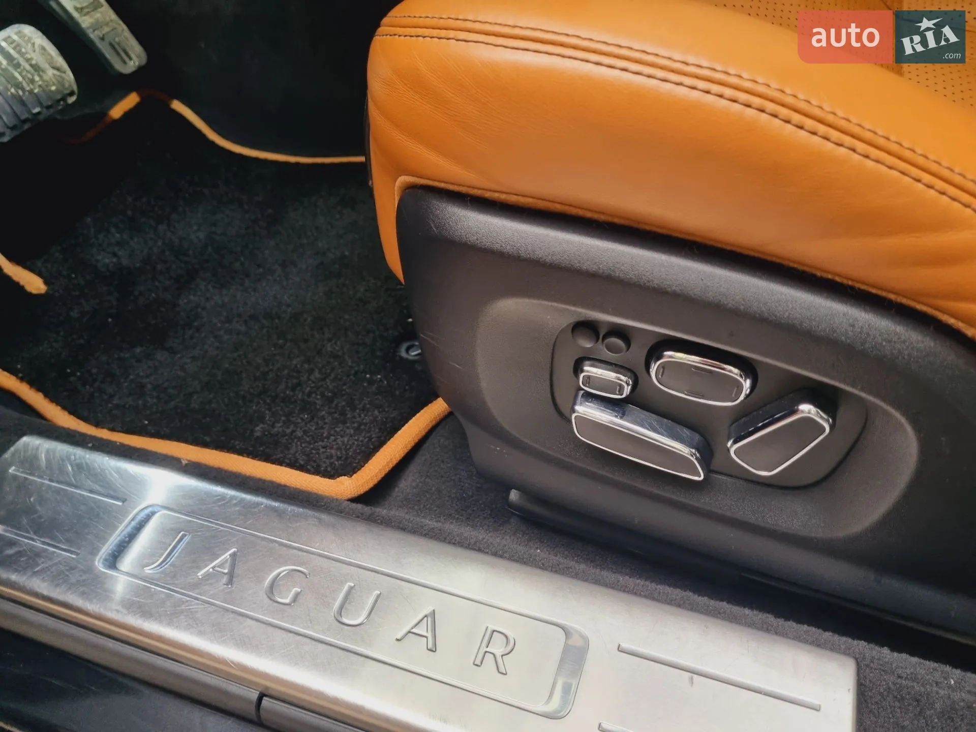 2010 Jaguar XJ - мініатюра 28