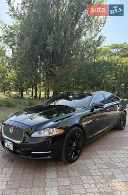 Седан Jaguar XJ 2015 в Кривому Розі