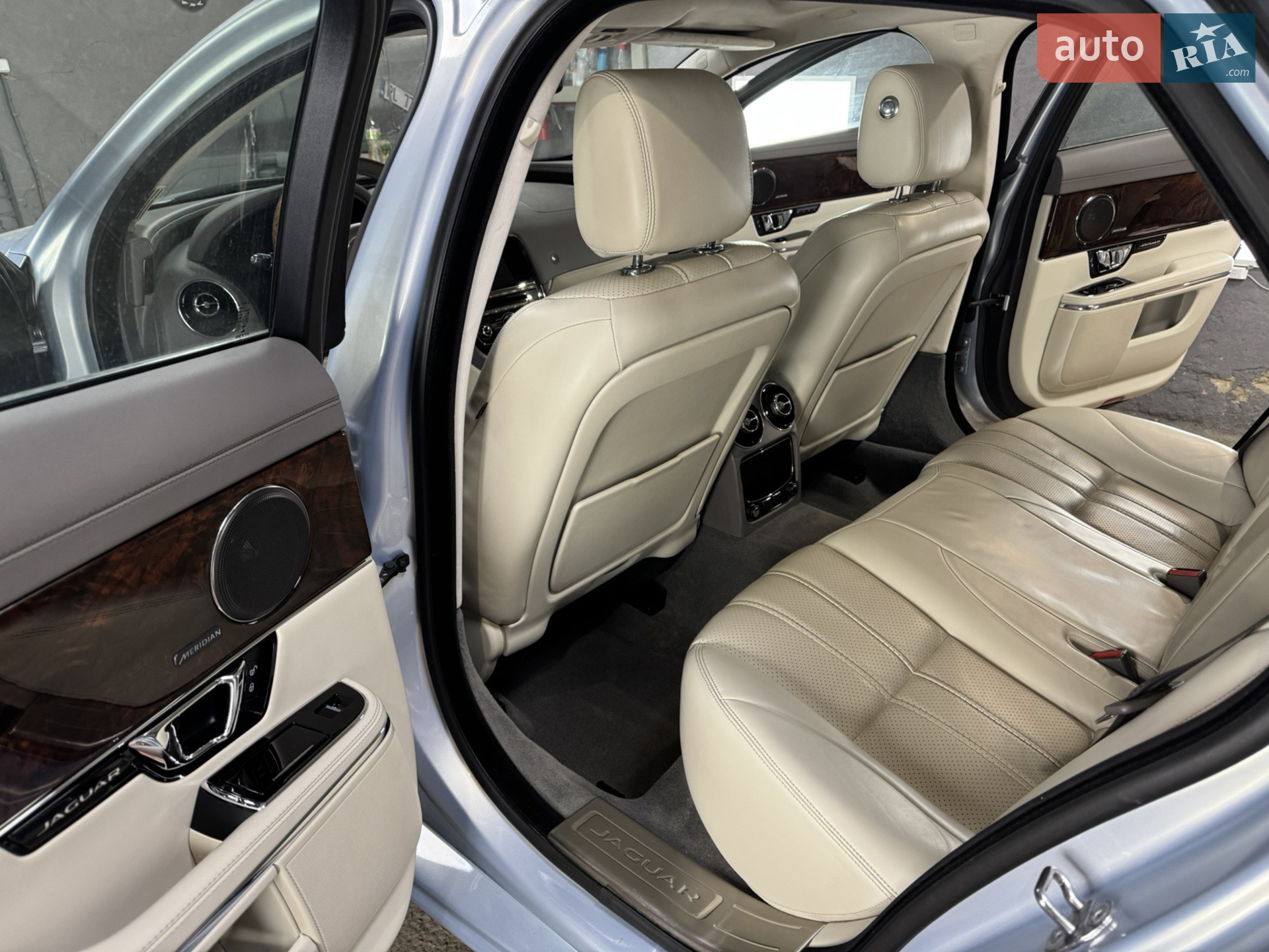 2014 Jaguar XJ - мініатюра 15