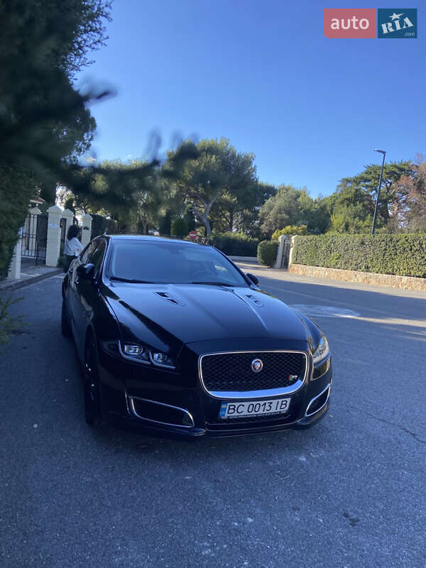 Седан Jaguar XJ 2016 в Львове фото 46 Седан Jaguar XJ 2016 в Львове