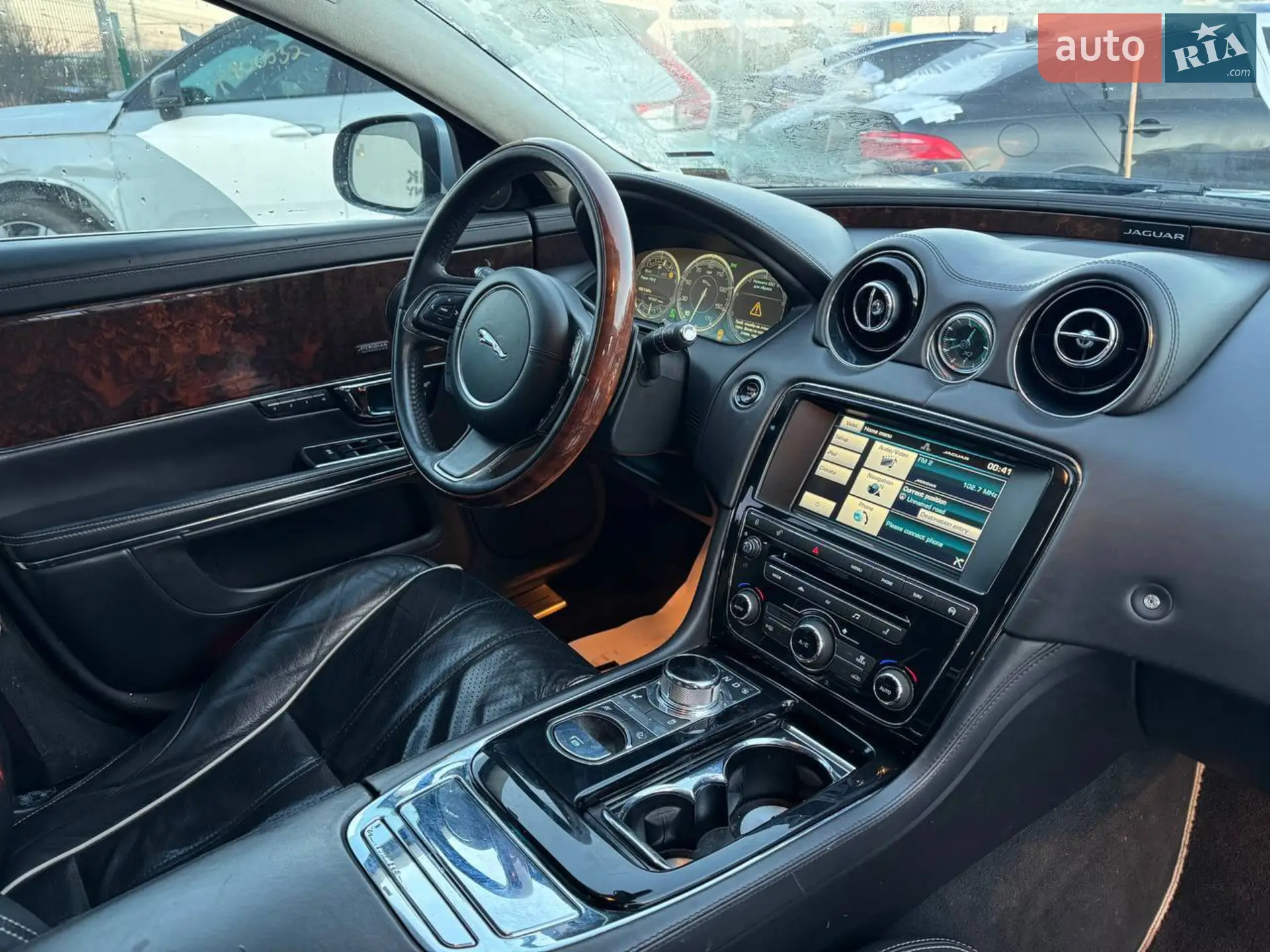2015 Jaguar XJ - мініатюра 11