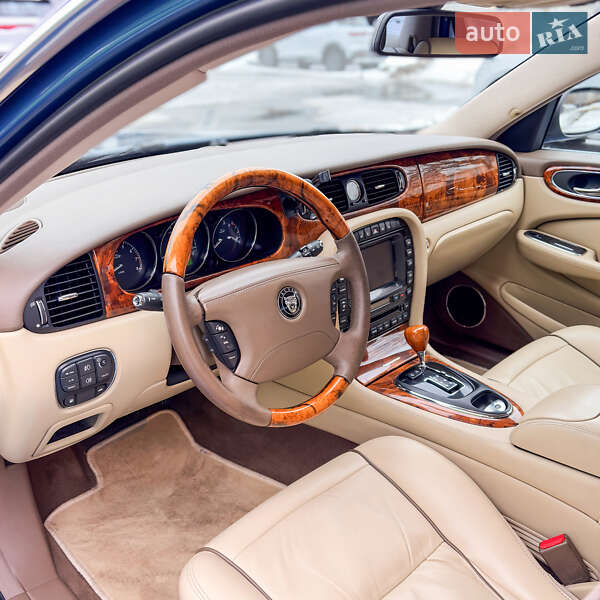 Седан Jaguar XJ 2007 в Киеве