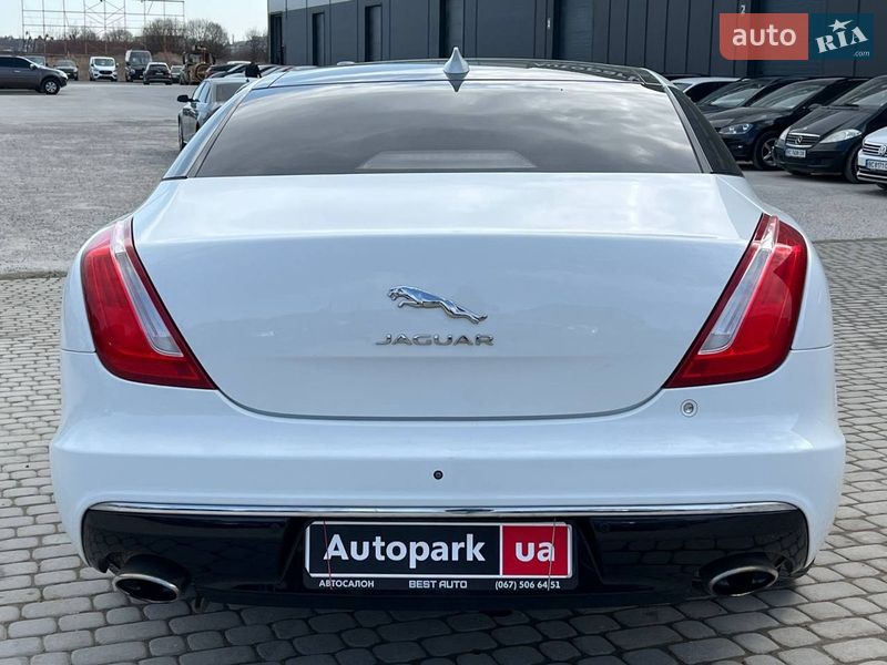 Седан Jaguar XJ 2017 в Львове