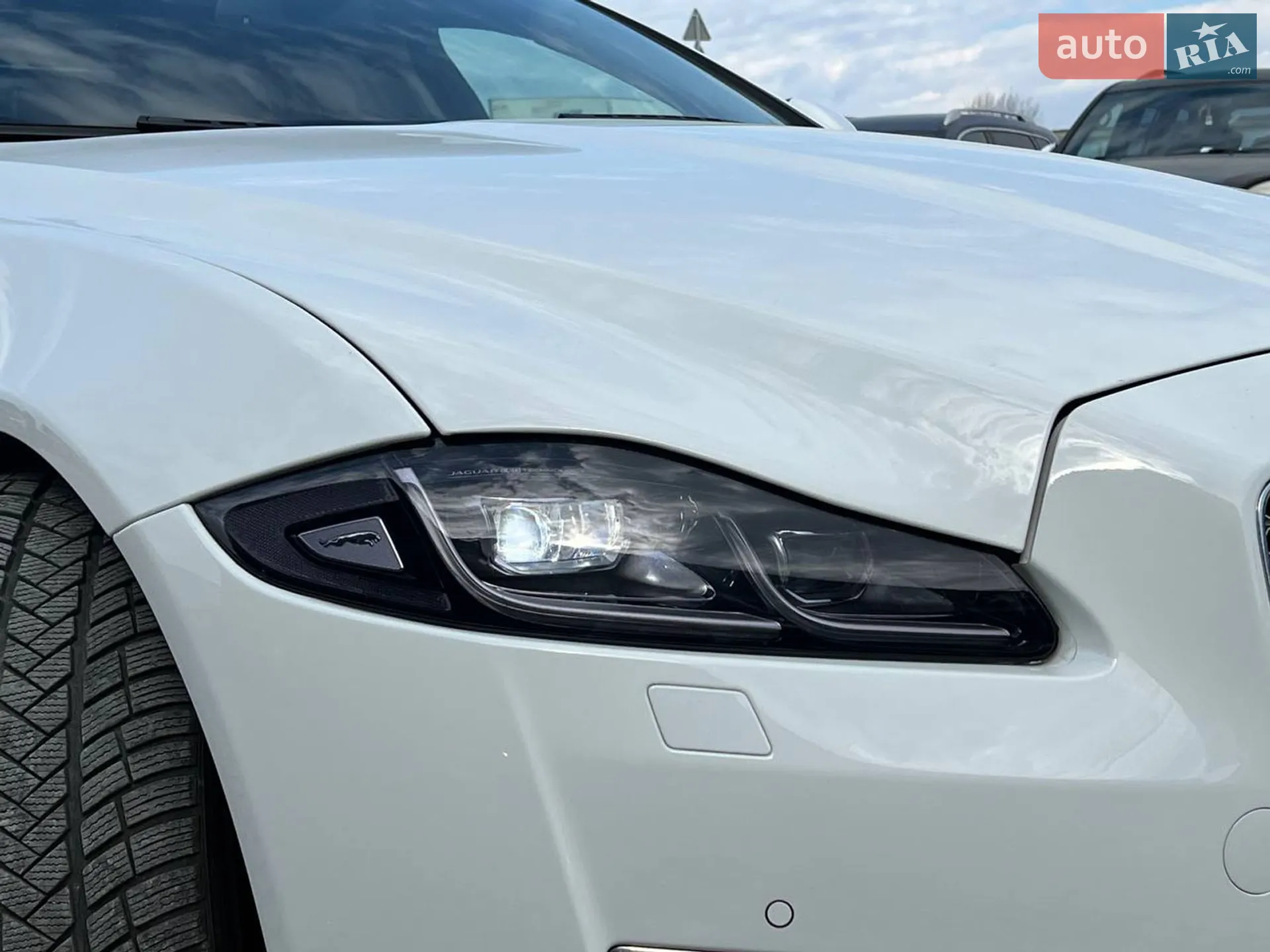 2017 Jaguar XJ - мініатюра 12