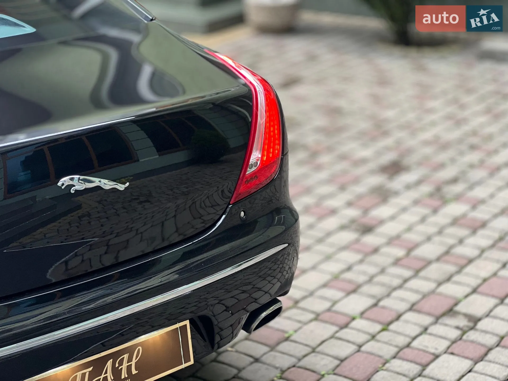 2010 Jaguar XJ - мініатюра 48