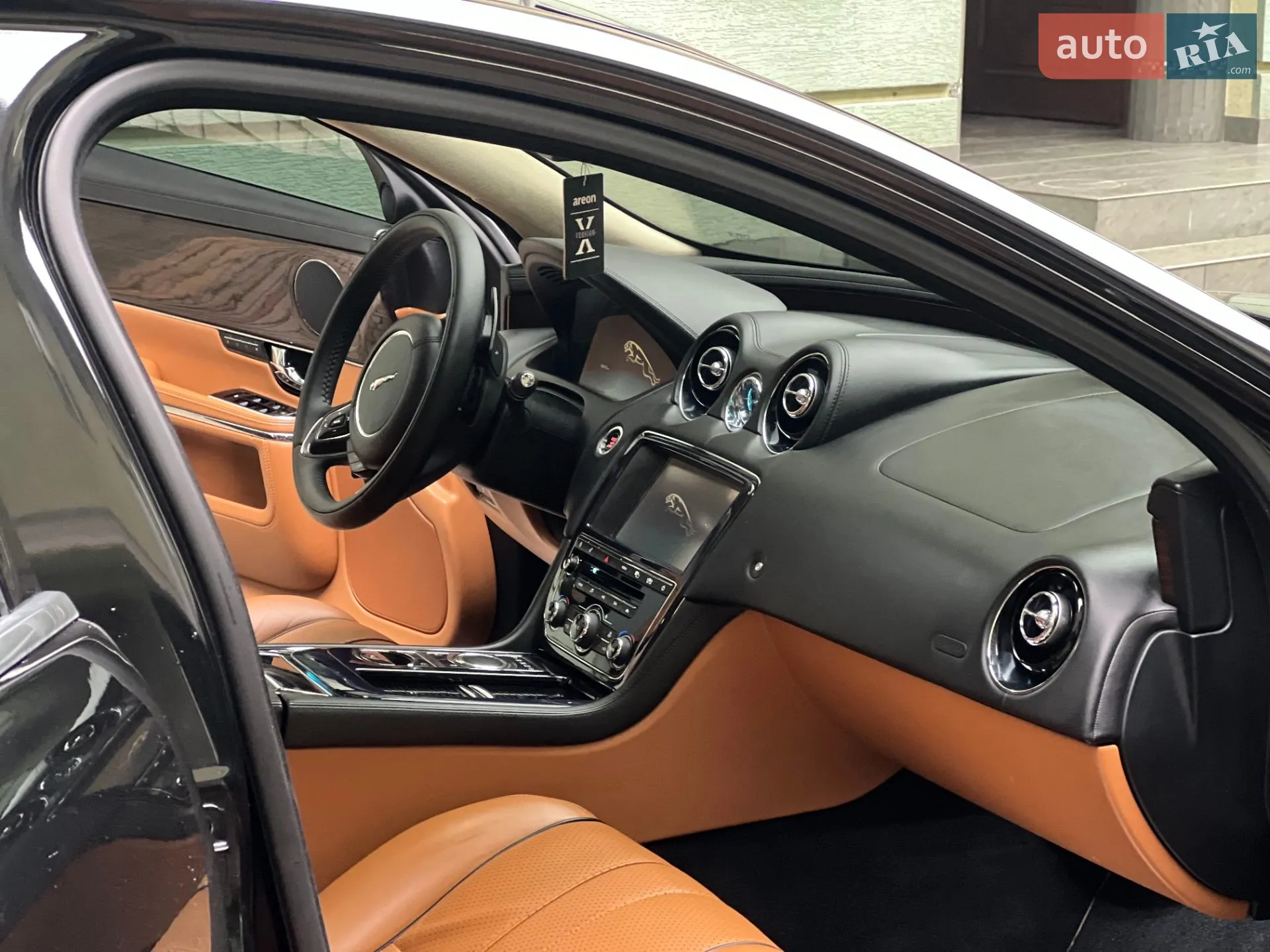 2010 Jaguar XJ - мініатюра 59