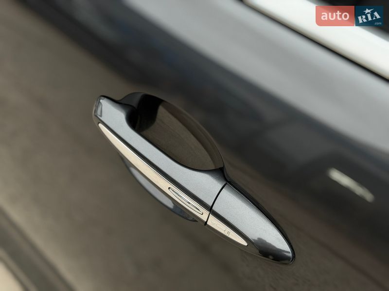 Седан Jaguar XJ 2016 в Житомире