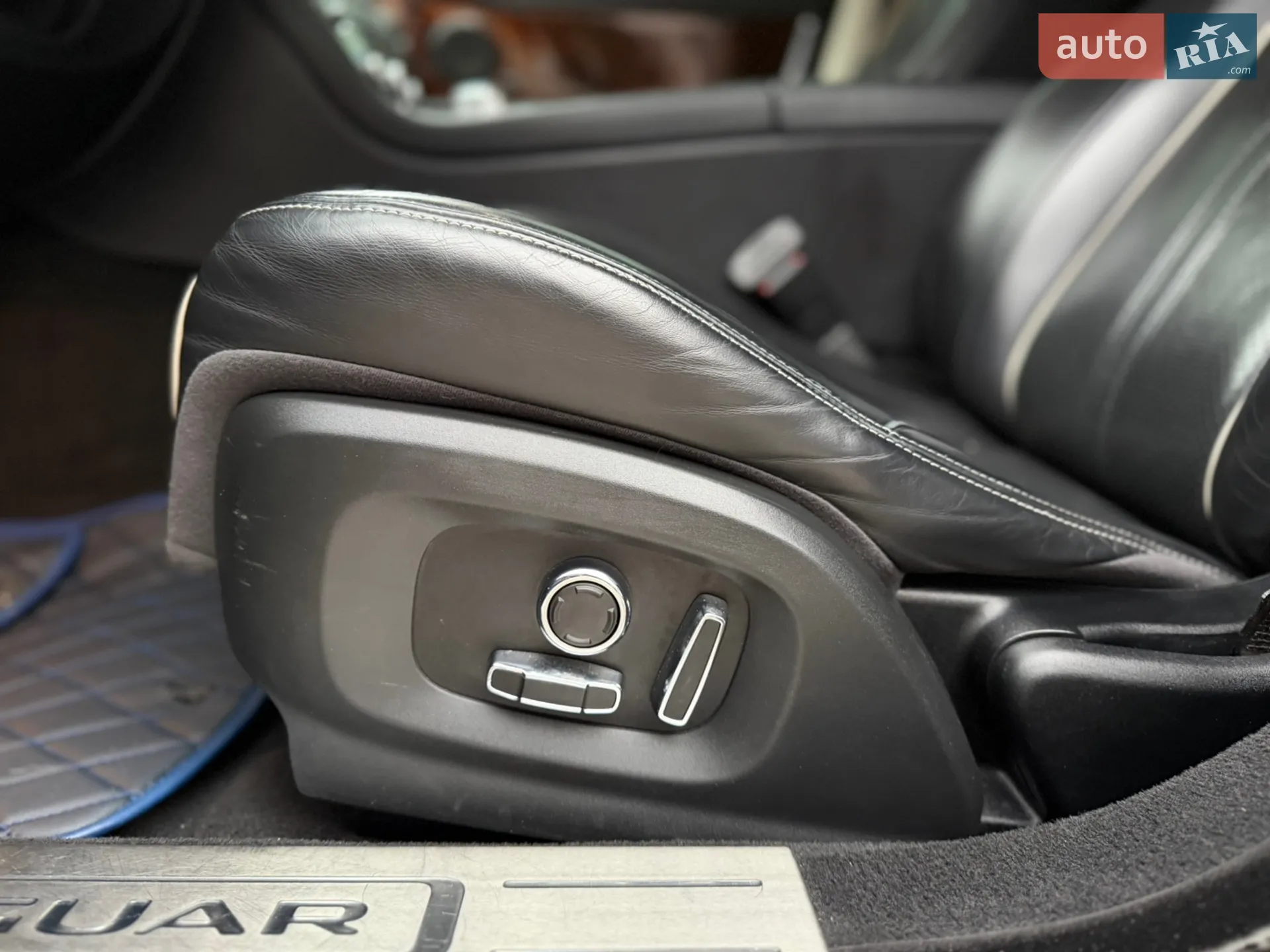2016 Jaguar XJ - мініатюра 28