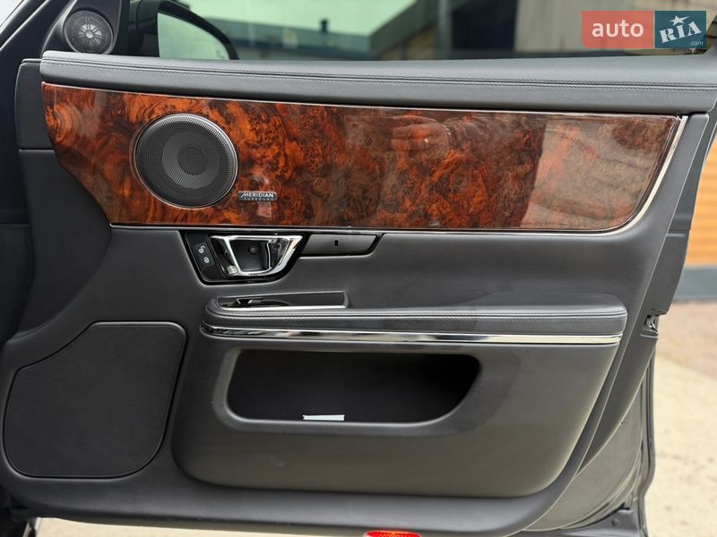 Седан Jaguar XJ 2016 в Житомире