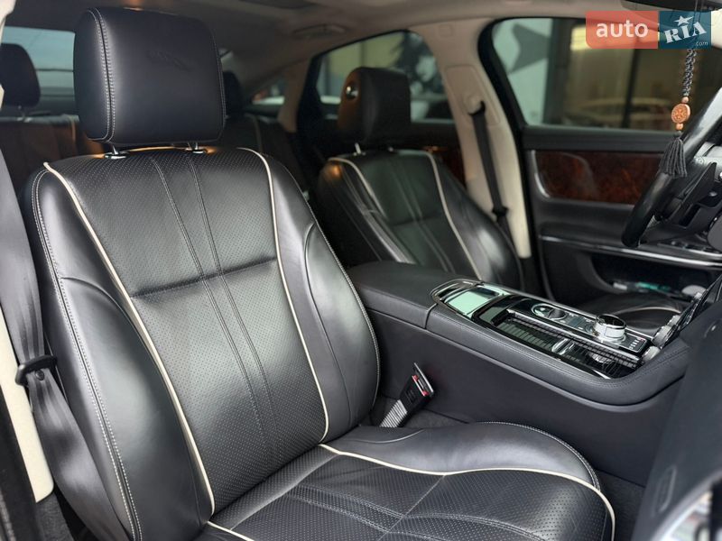 Седан Jaguar XJ 2016 в Житомире