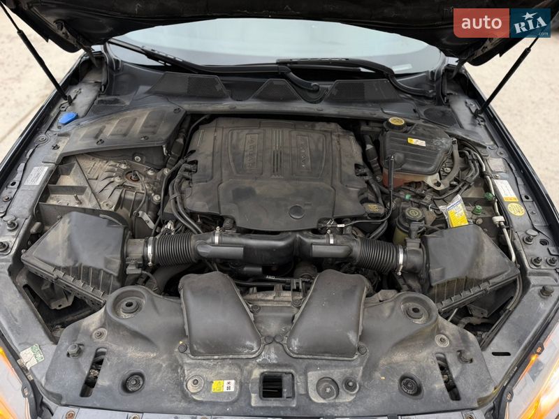 Седан Jaguar XJ 2016 в Житомире