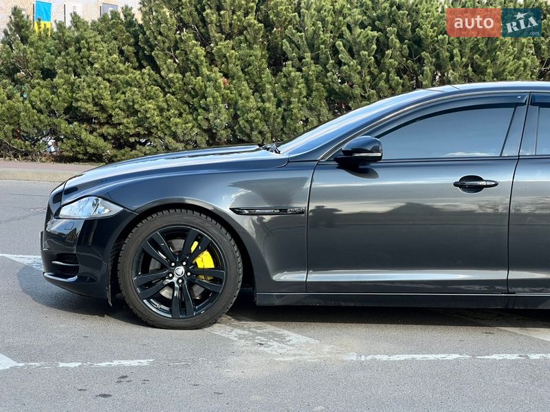 Седан Jaguar XJ 2013 в Києві