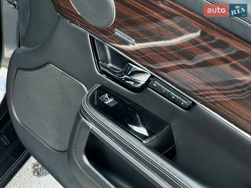 Седан Jaguar XJ 2013 в Києві