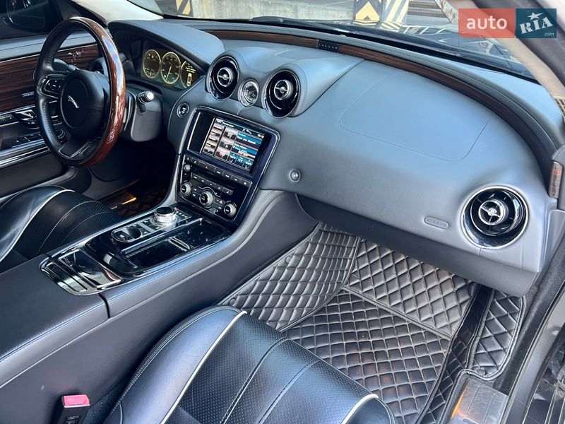 Седан Jaguar XJ 2013 в Києві