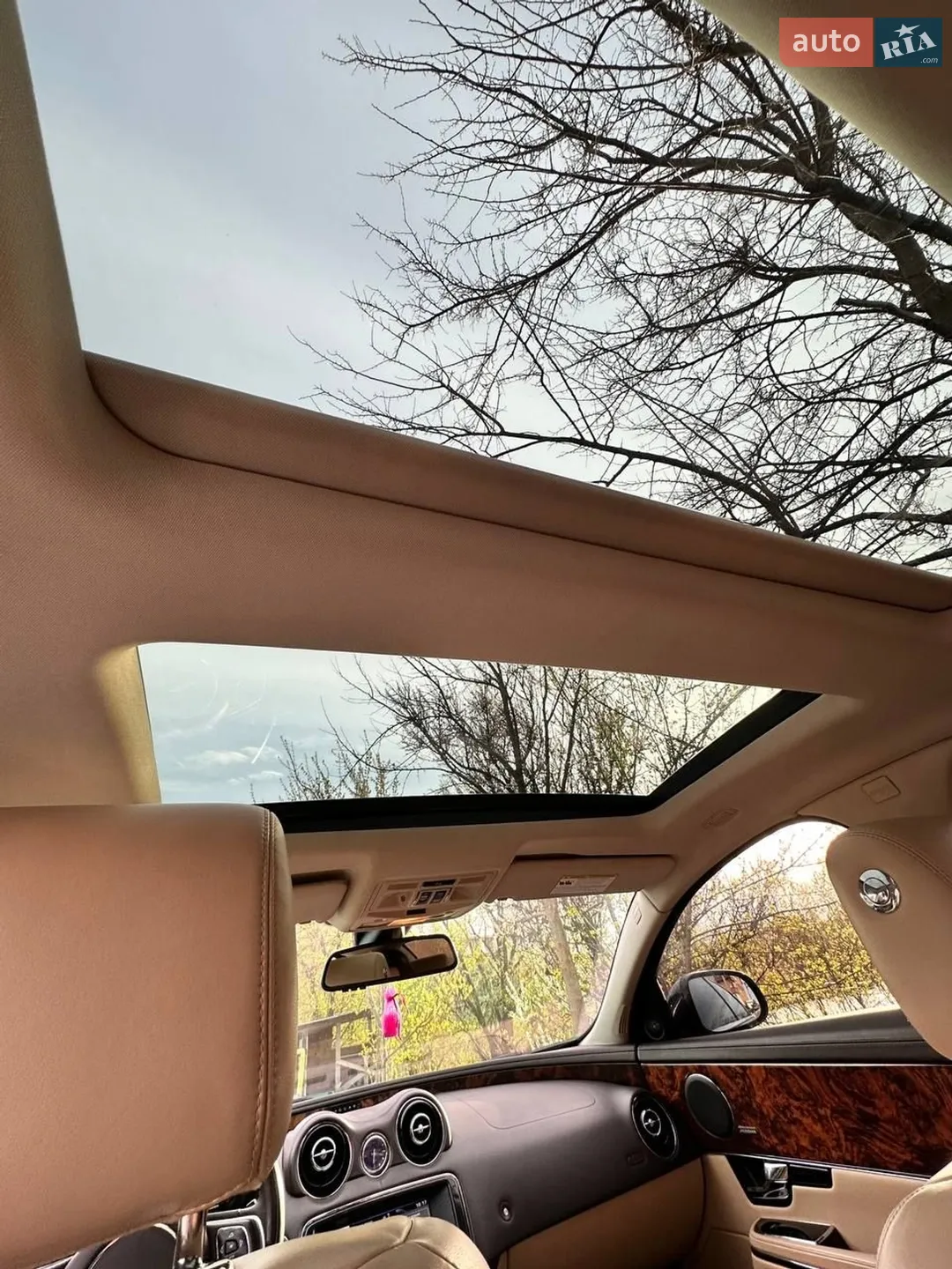 2013 Jaguar XJ - мініатюра 20