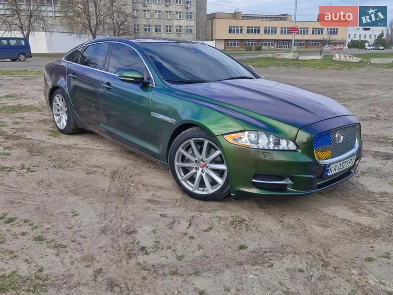 Jaguar XJ