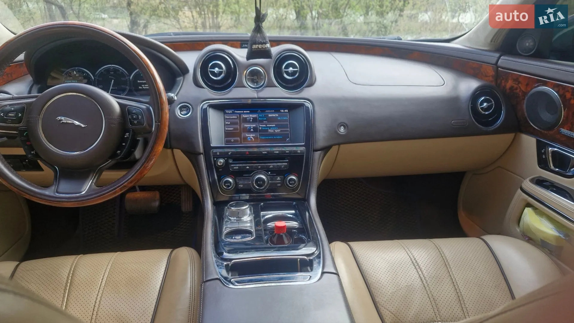 2013 Jaguar XJ - мініатюра 13