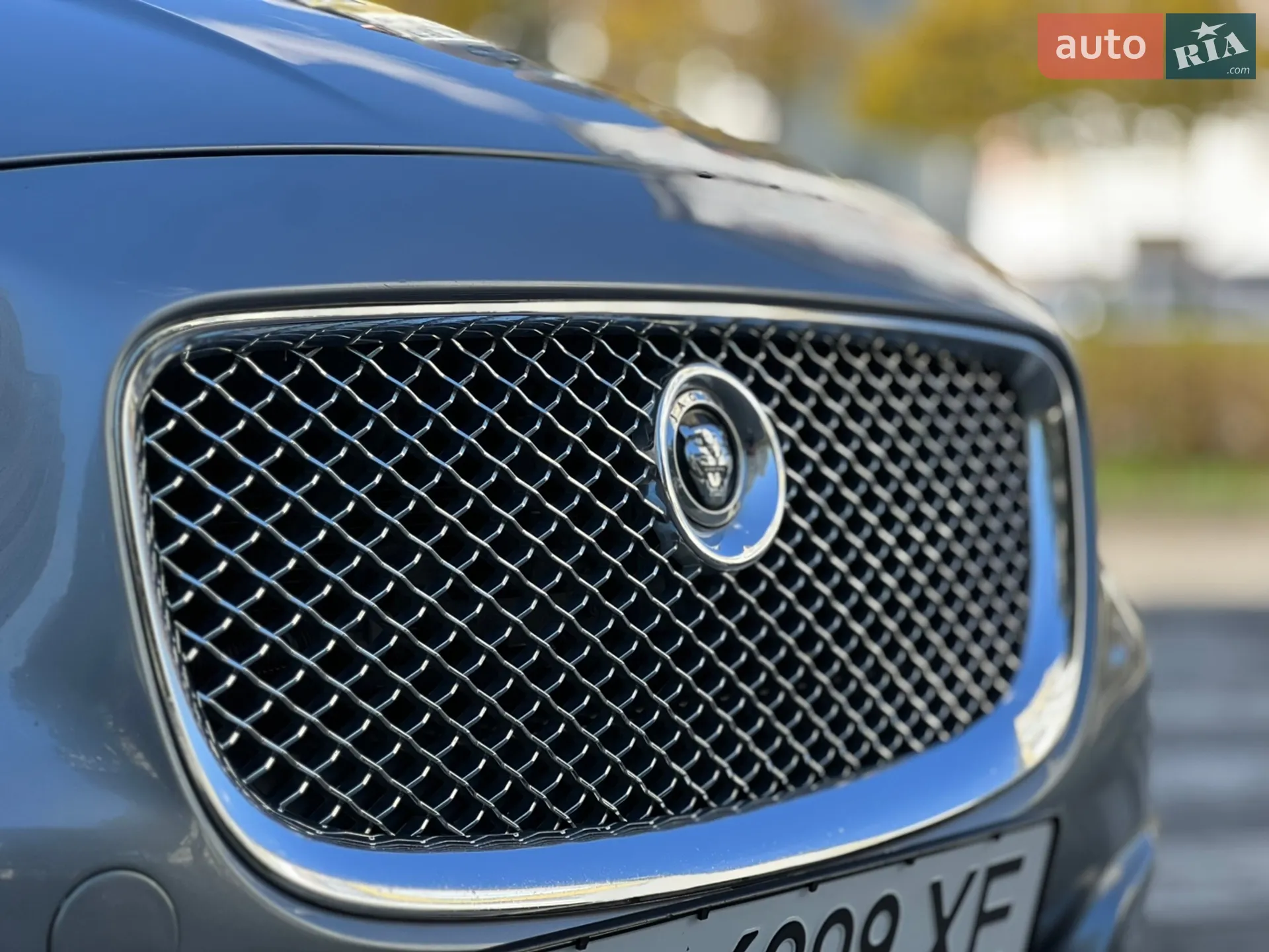 2010 Jaguar XJ - мініатюра 8