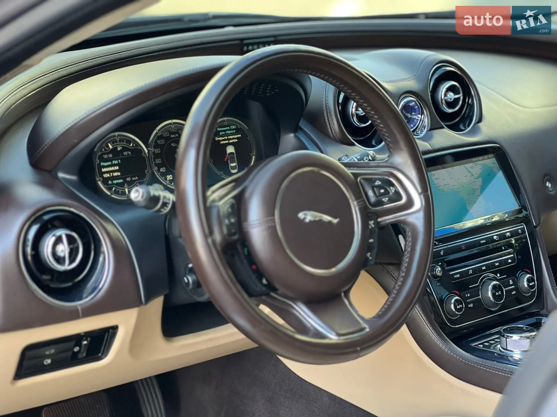 2010 Jaguar XJ - мініатюра 33