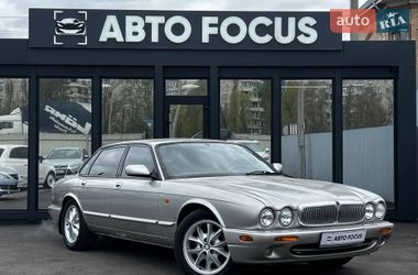 Седан Jaguar XJ 2000 в Києві