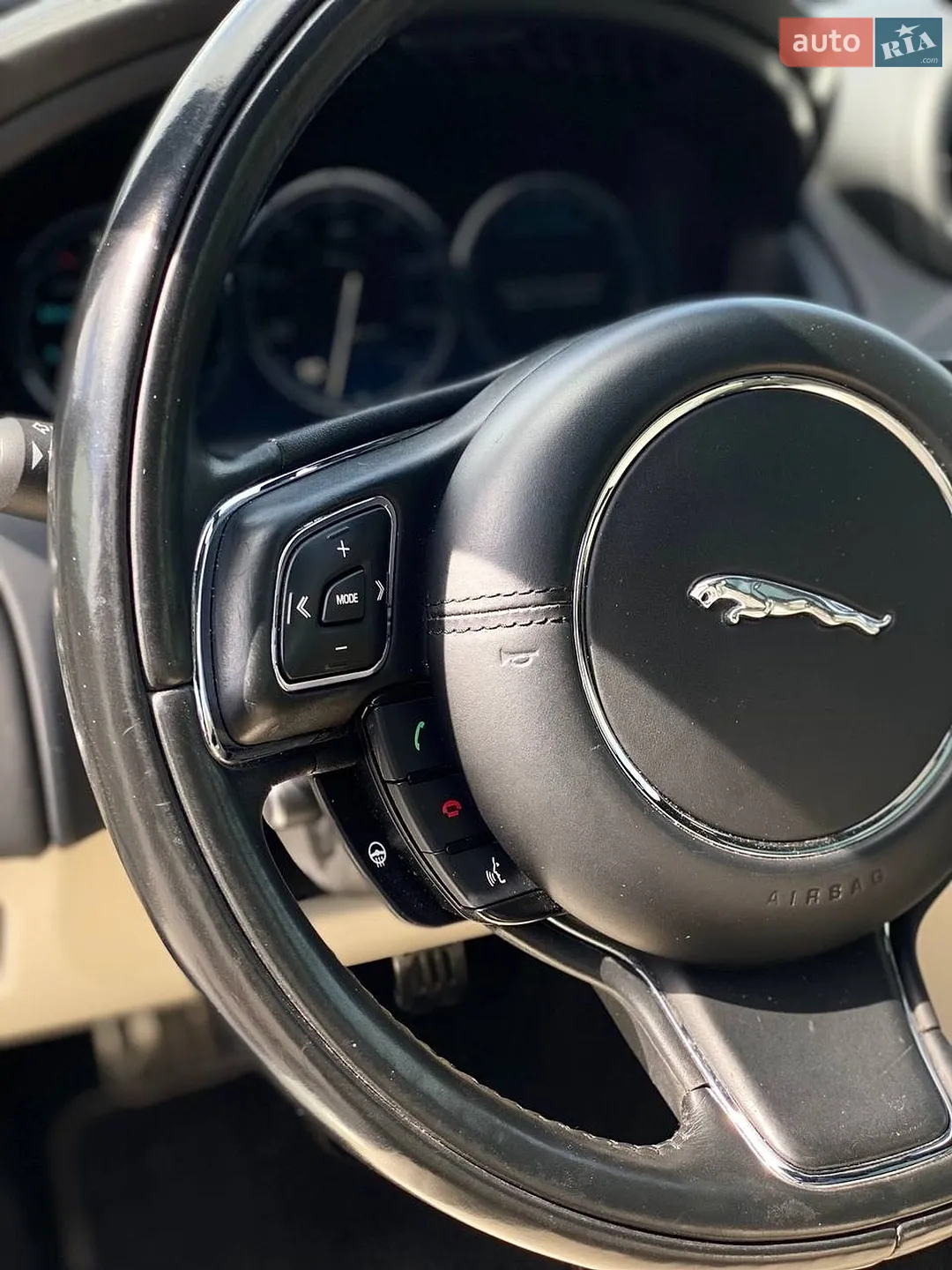2015 Jaguar XJ - мініатюра 27