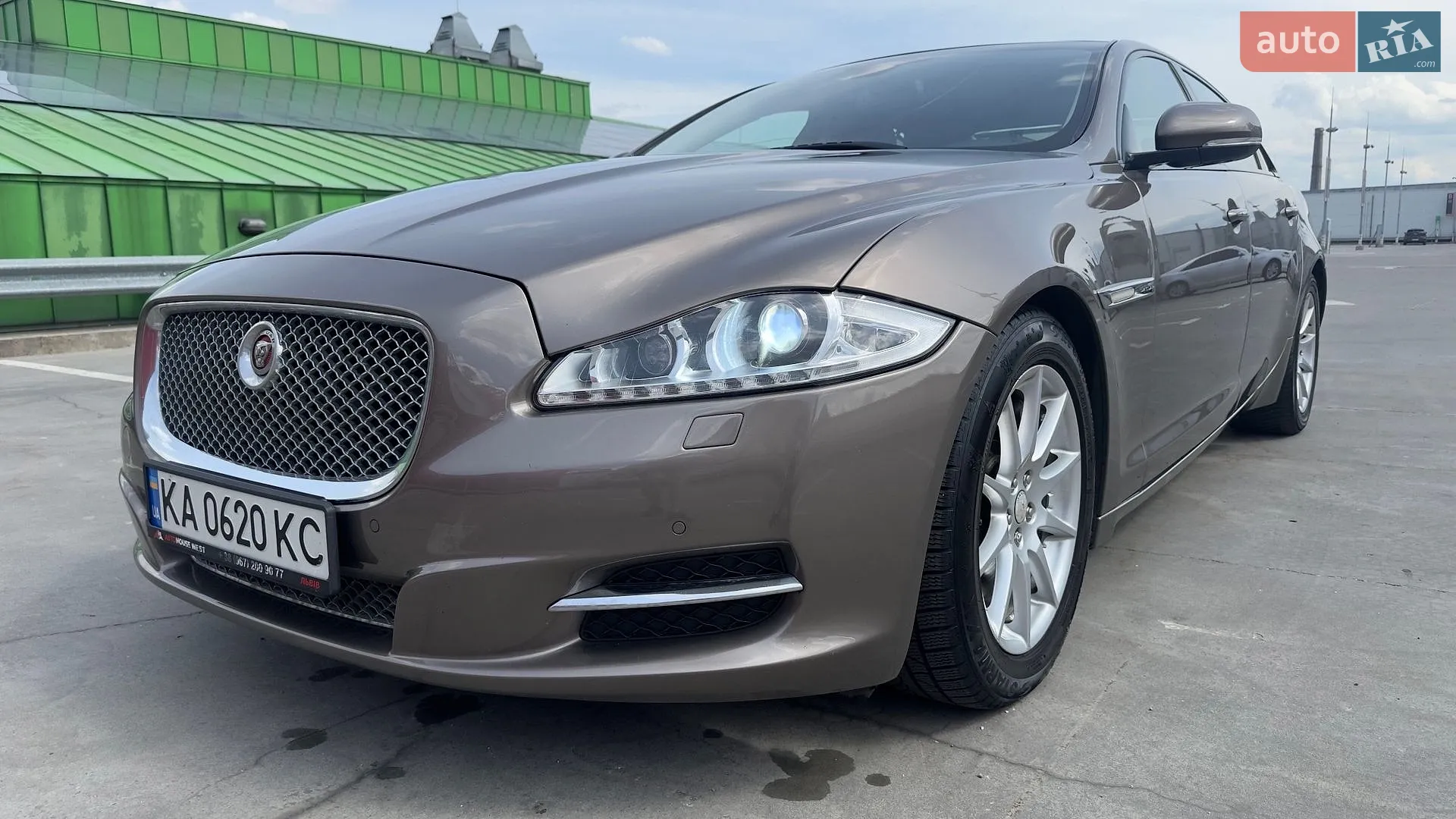 2015 Jaguar XJ - мініатюра 6