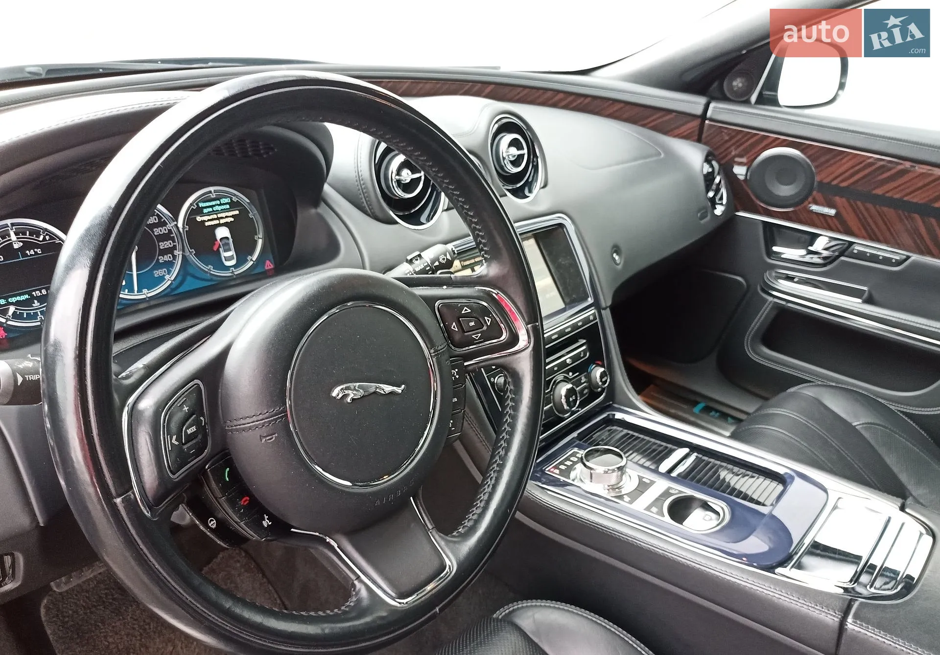 2013 Jaguar XJ - мініатюра 15