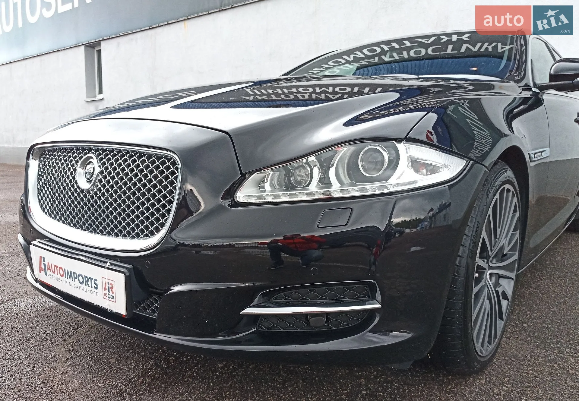 2013 Jaguar XJ - мініатюра 3