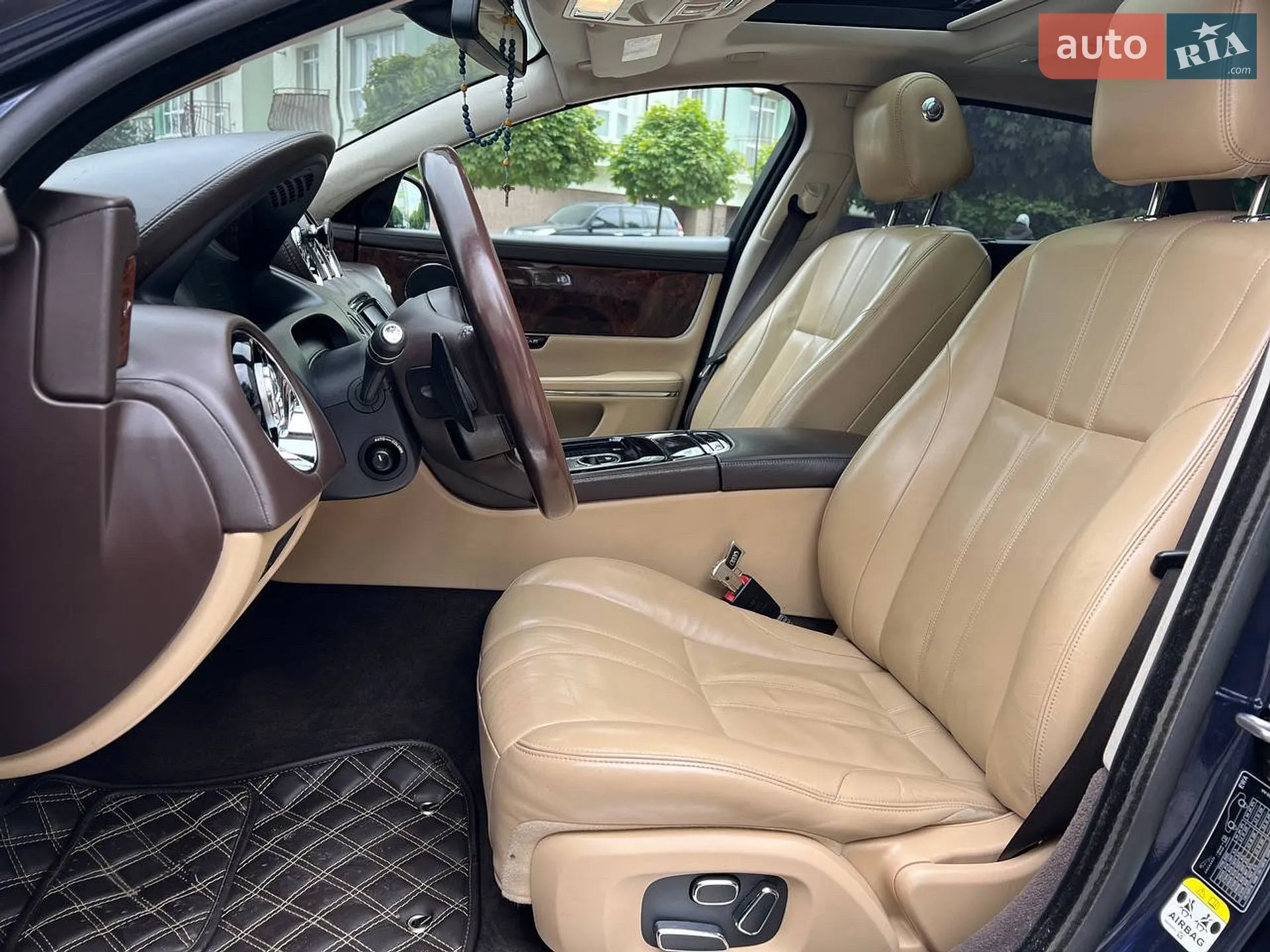 2014 Jaguar XJ - мініатюра 39