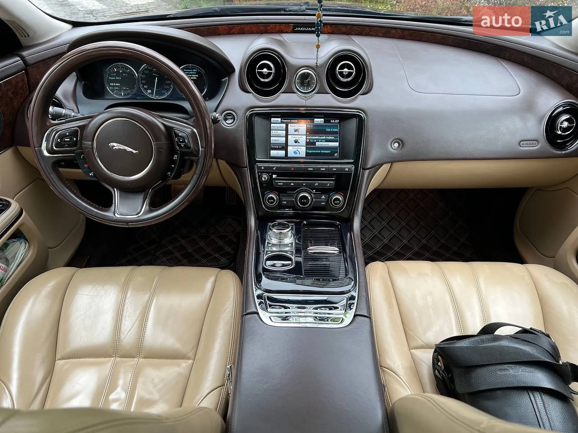 2014 Jaguar XJ - мініатюра 54