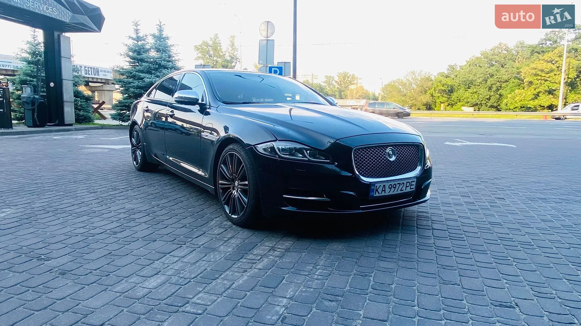 2012 Jaguar XJ - мініатюра 3
