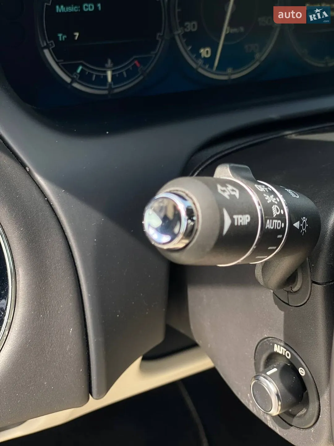 2015 Jaguar XJ - мініатюра 27
