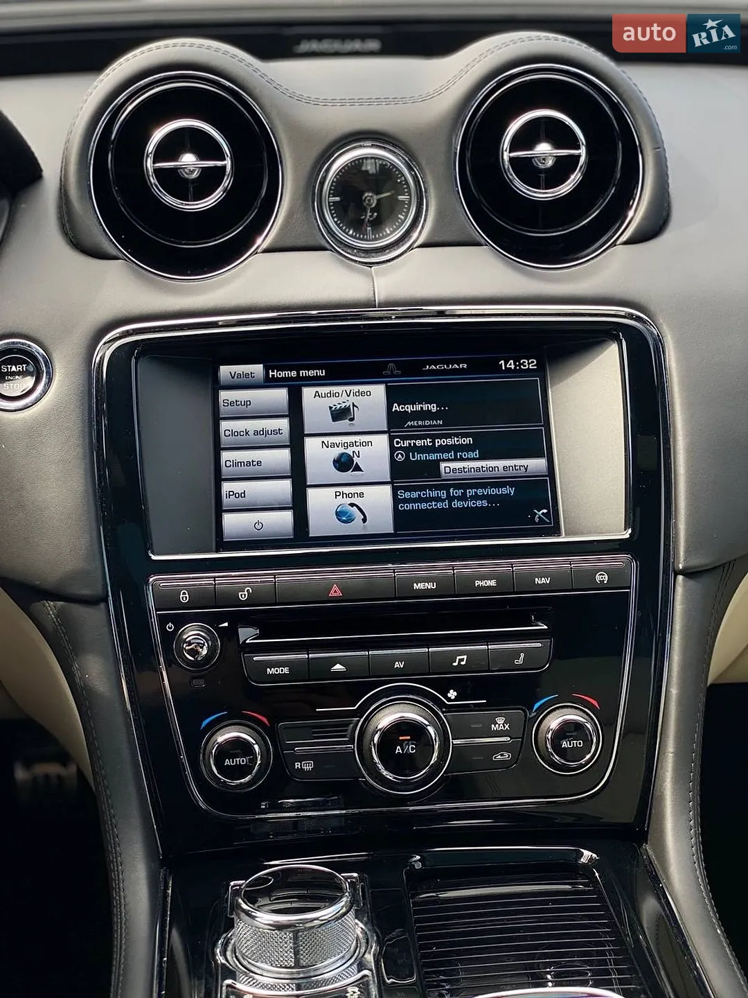 2015 Jaguar XJ - мініатюра 39