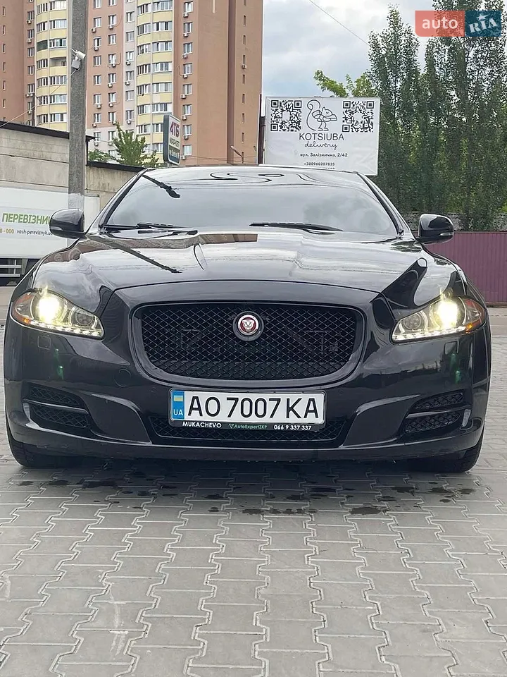 2014 Jaguar XJ - мініатюра 32