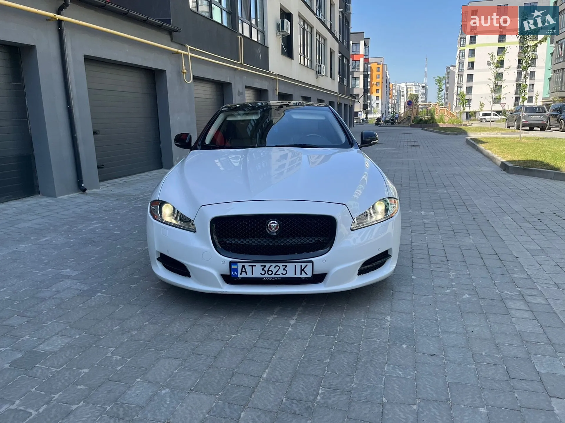 2014 Jaguar XJ - мініатюра 24