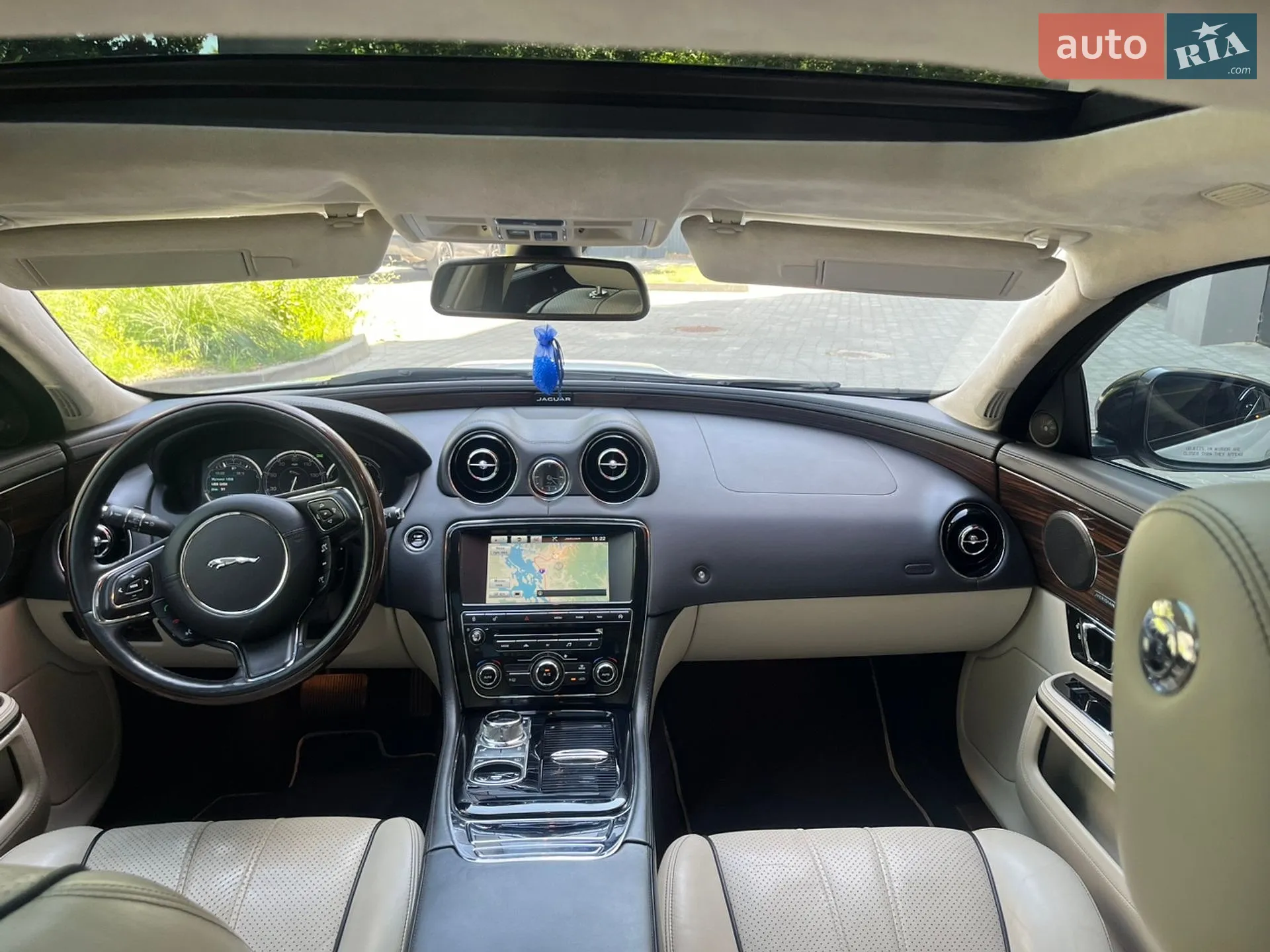 2014 Jaguar XJ - мініатюра 72
